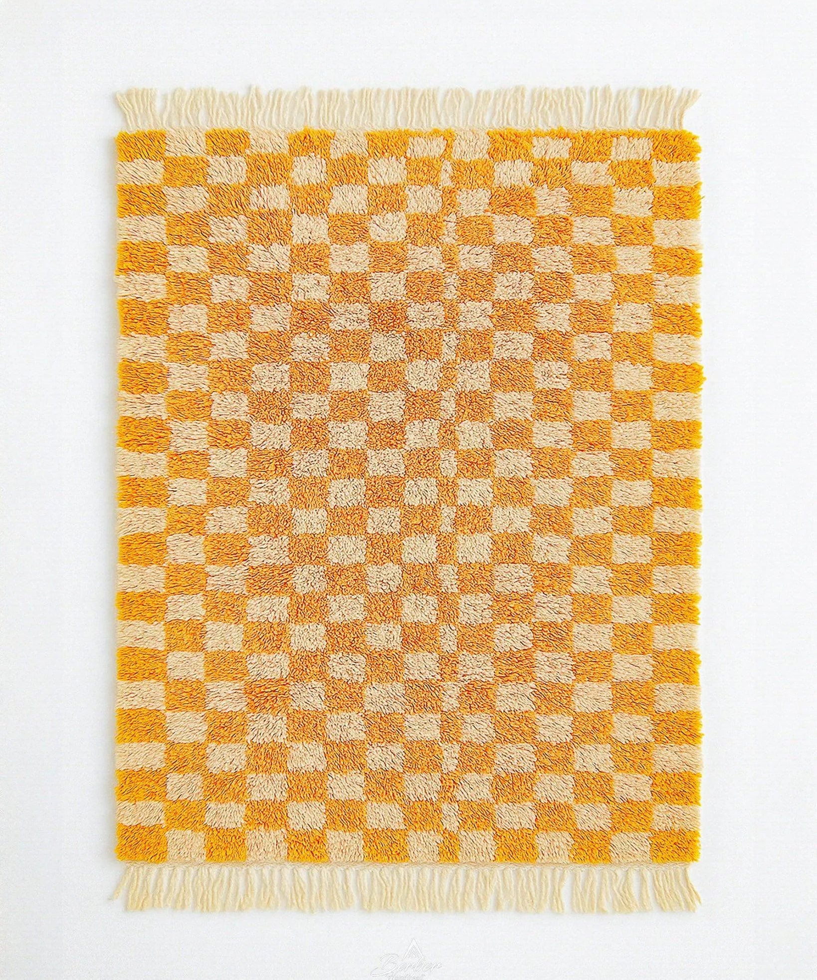  1 cm)